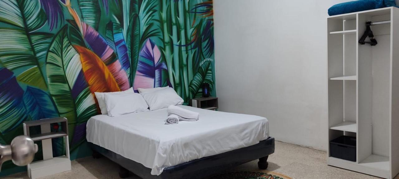 Garden House Puerto Lopez Otel Dış mekan fotoğraf