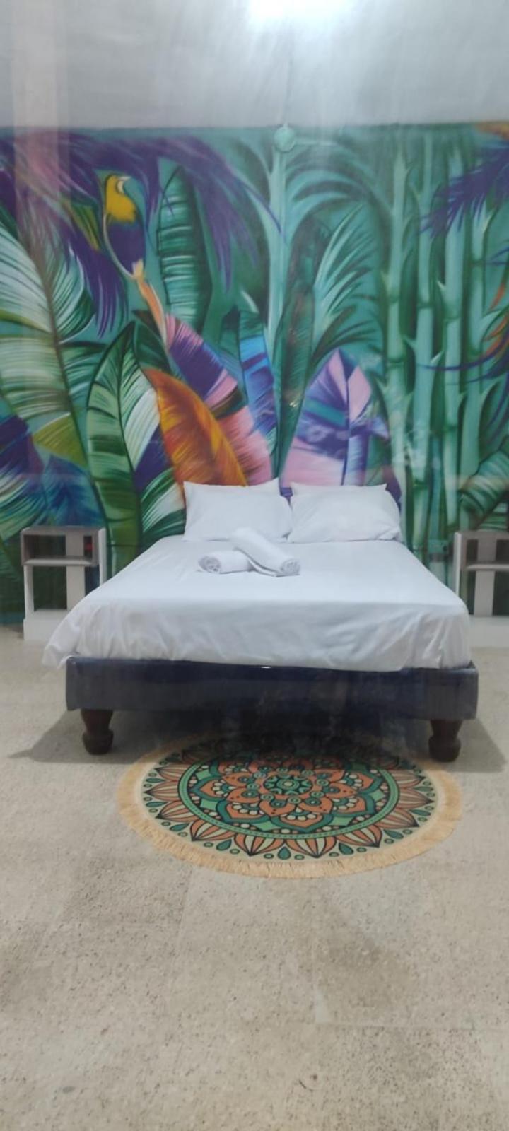 Garden House Puerto Lopez Otel Dış mekan fotoğraf
